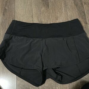 Lululemon speed up shorts size 0 black 2.5 inch